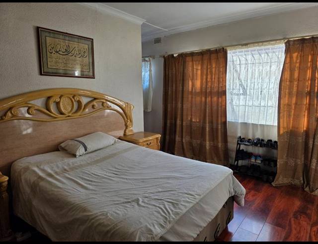 4 BEDROOM HOUSE FOR SALE IN CHURCHILL ESTATE
